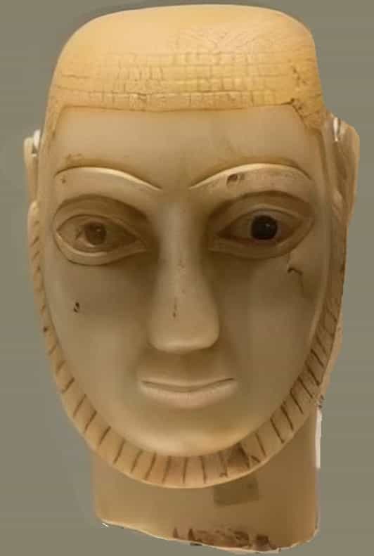 رأس تمثال ادمي